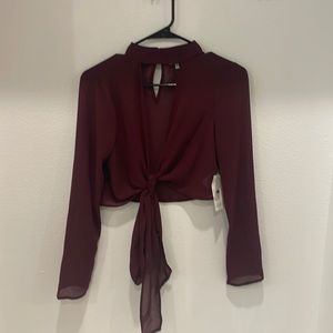 WOMENS SIZE SMALL CROP TOP FROM TOBI